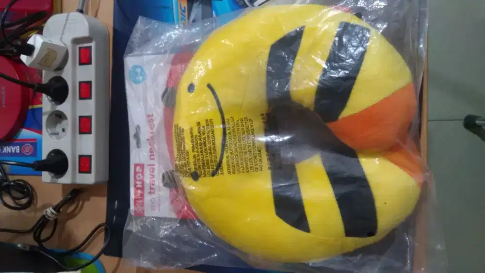 Bantal leher zoo travel neckrest