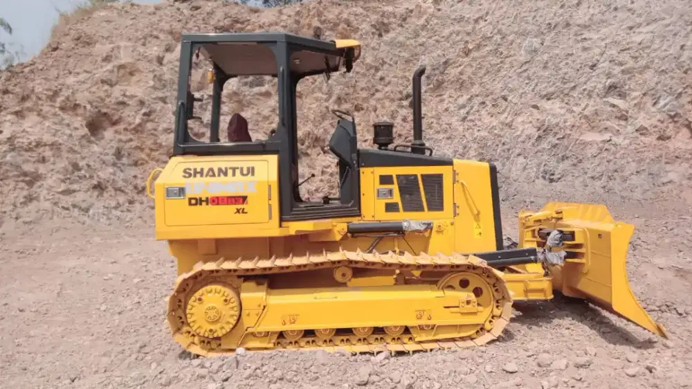 Promo Buldozer Shantui DH08B bukan Komatsu D31
