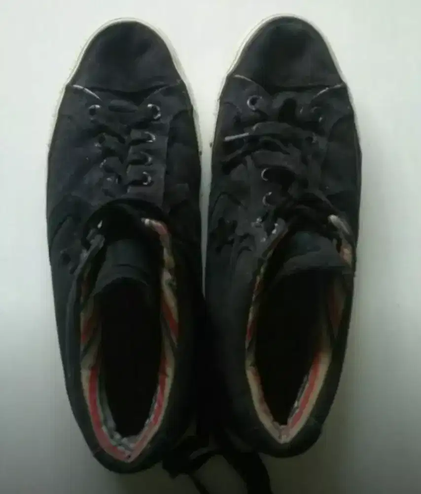 Sepatu Converse England original vintage size 10 (44)