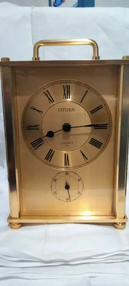 Jam meja  CITIZEN