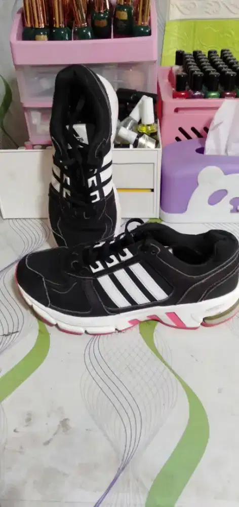 Sepatu adidas equment 10 sneakers