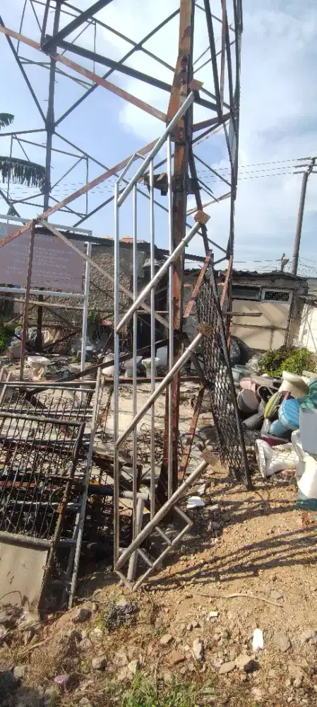 RAILING/PEGANGAN TANGGA RUMAH STENLIS