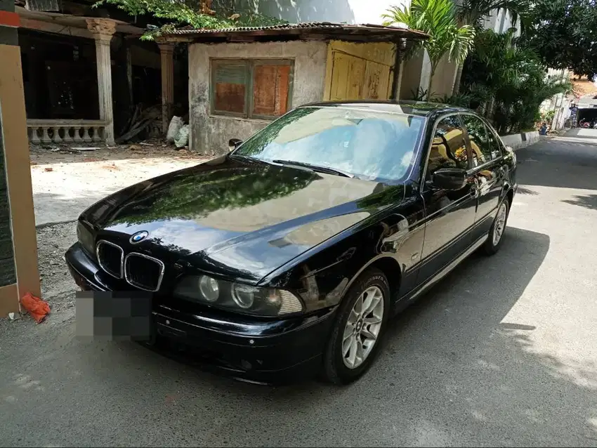 BMW E39 2004 Hitam A/T