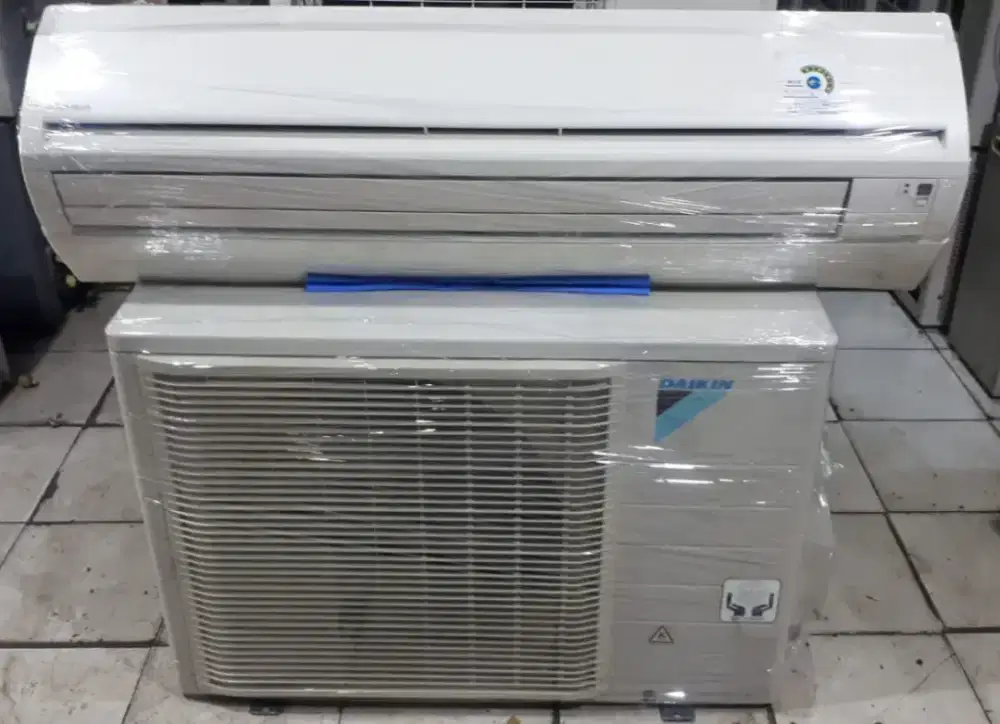 READY STOCK AC DAIKIN THAILAND 2PK