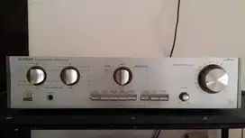 Integrated Amplifier Luxman L-205 (no sansui yamaha pioneer denon jbl)