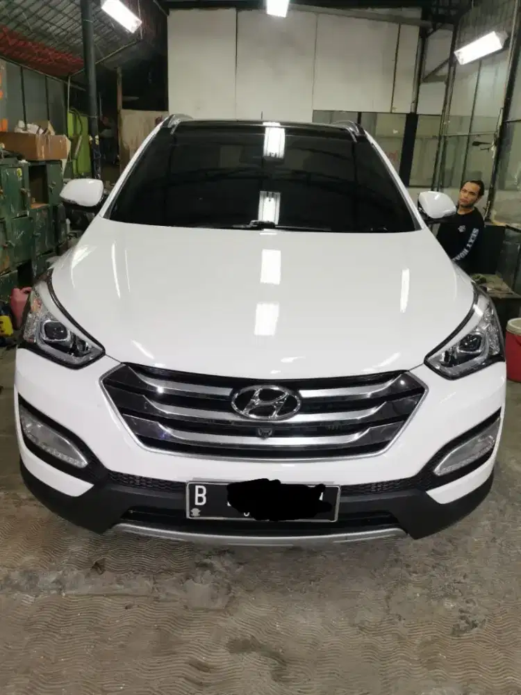 Hyundai Santa Fe Diesel 2.2 DSpec CRDi - Putih - Mobil Bekas - 844973662