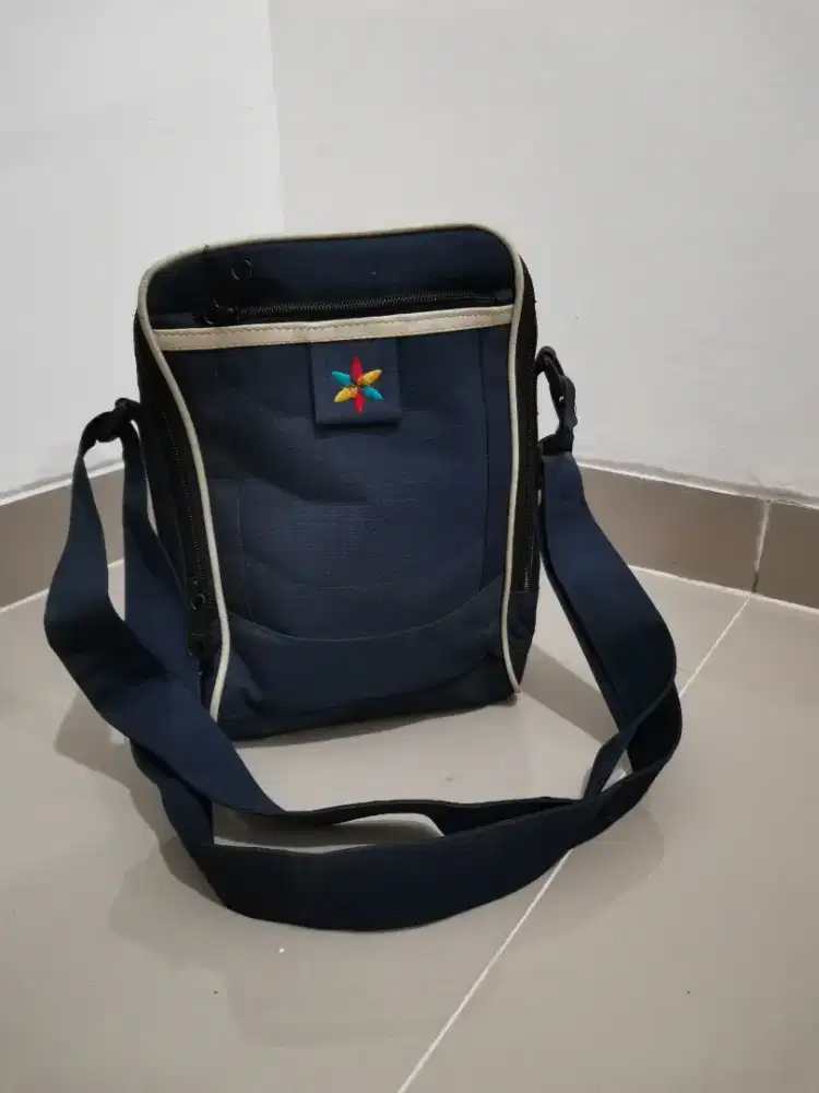 Tas selempang pria pinggang