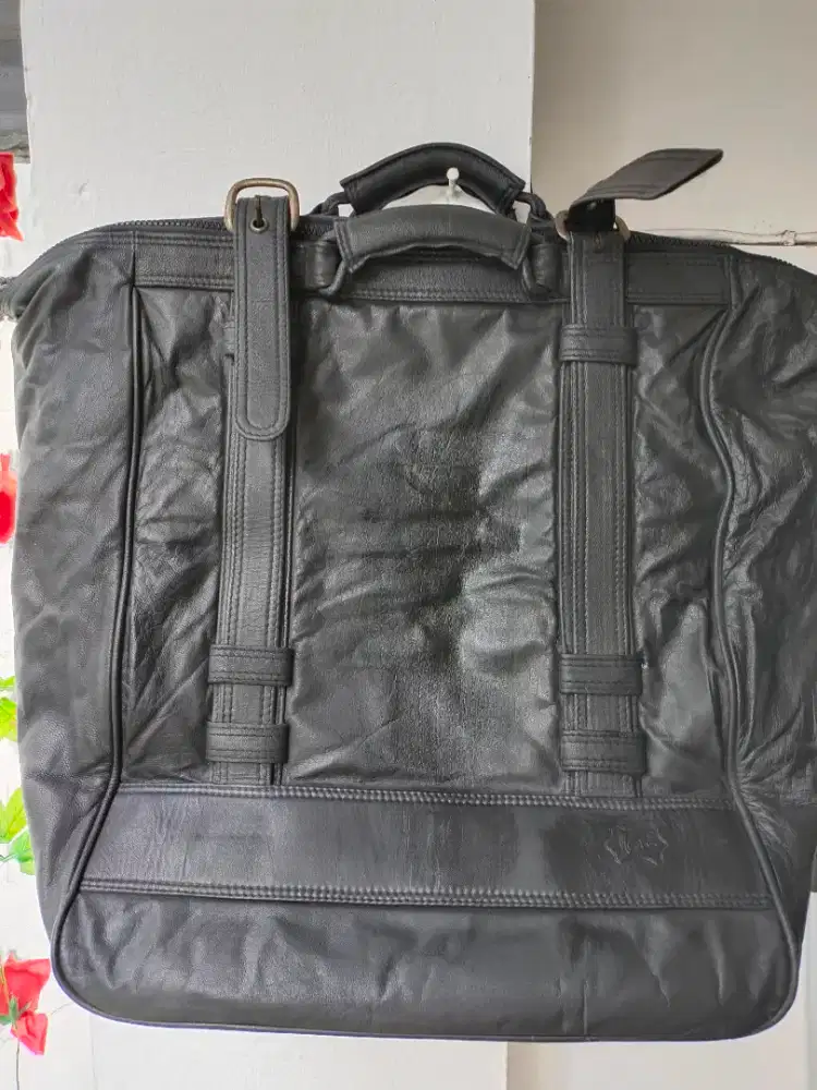 Dijual Tas Branded Maxi Bahan Kulit Lebar 46cm Tinggi 47cm Tebal 26cm