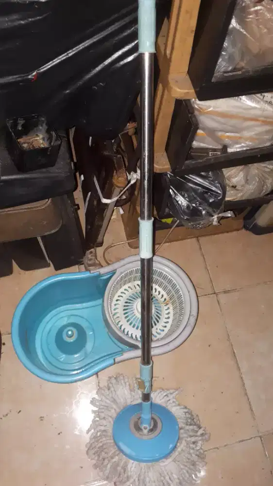 Se set alat kel lantai rmh kond spt br se lg ada cpt murah sj deh tuh