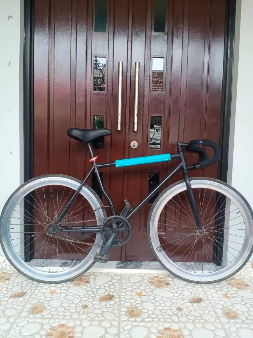 Fixie Hitam Velg Silver, sepeda roadbike torpedo