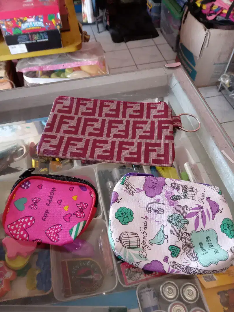 Aneka dompet kecil