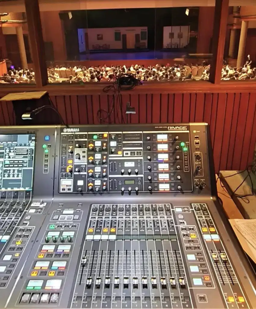 Jasa Sewa Sound System, Panggung dan Lighting