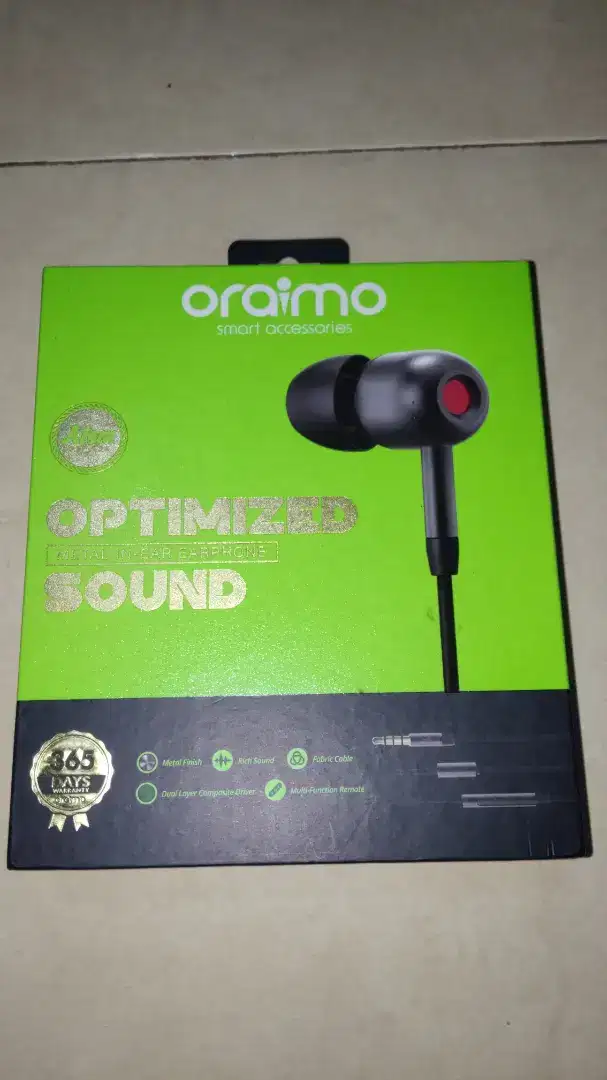 Headset Oraimo ( Masih seperti baru )