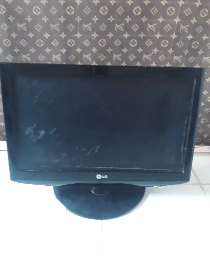 Tv LG 19 inch / type 19LH20R