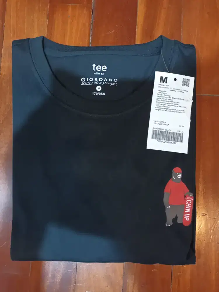 T shirt Giordano size M lengan panjang