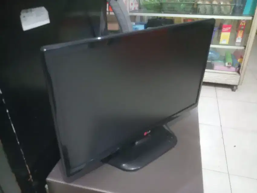 LED TV monitor LG 22