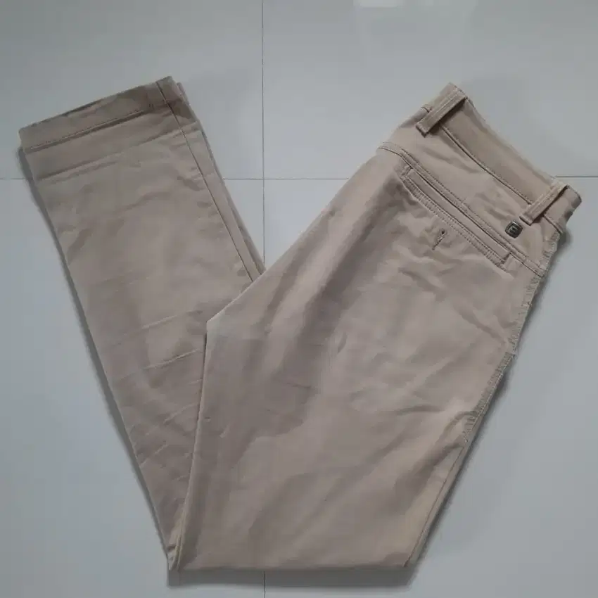 ISTIMEWA Celana EMBA Chinos Beige ORIGINAL Istimewa