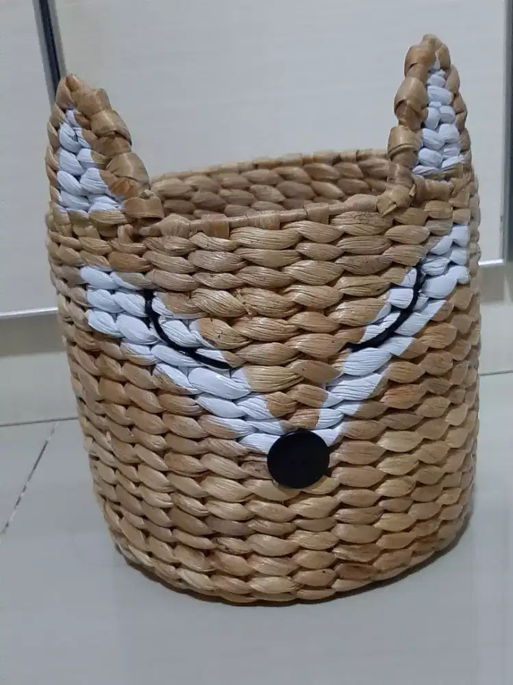 Keranjang bahan eceng gondok