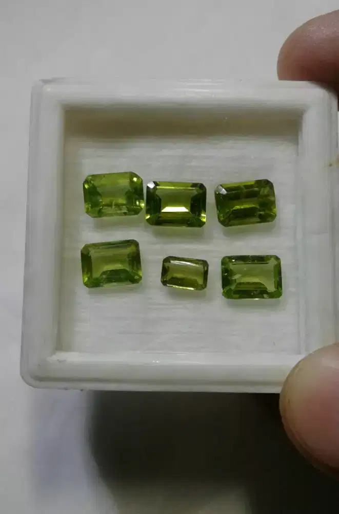 Sepaket 6pcs Green Peridot