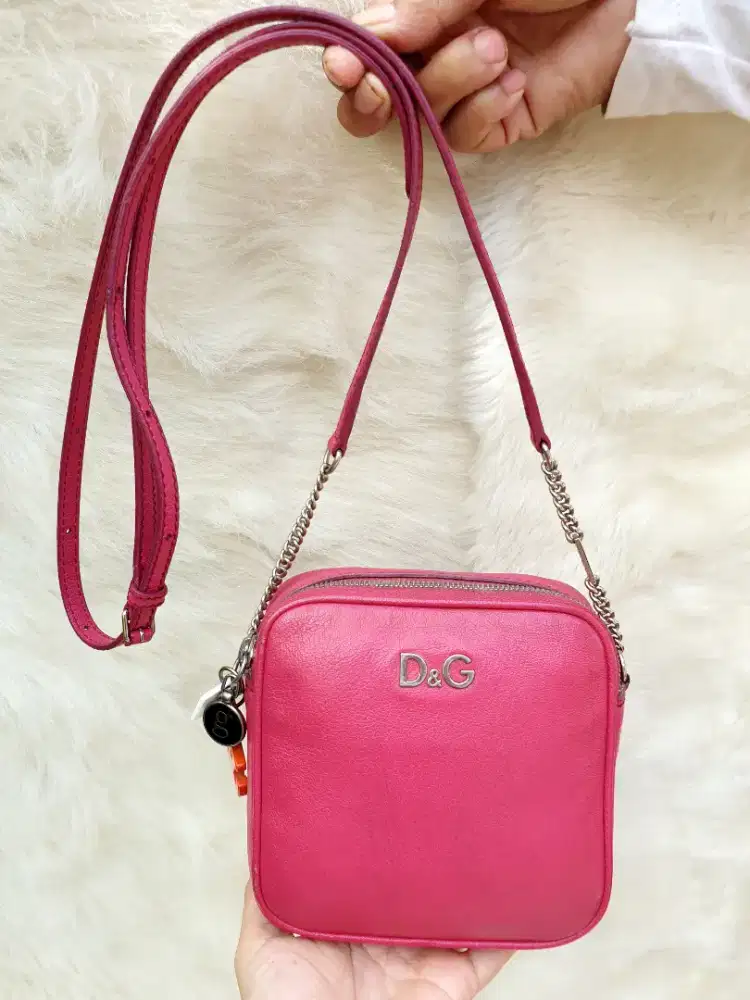 Tas Import Eks Dolce n Gabbana Selempang Sling Bag Kecil Kulit Asli