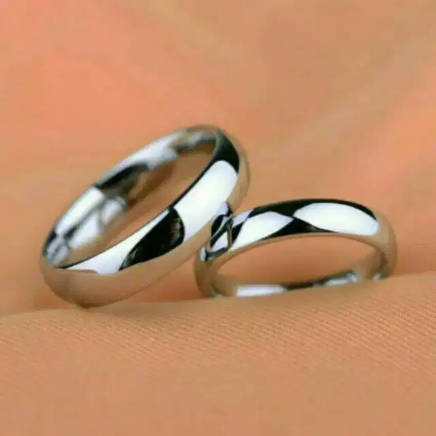 Cincin Titanium Silver ada size Jumbo Pria Wanita bisa Pasangan Couple