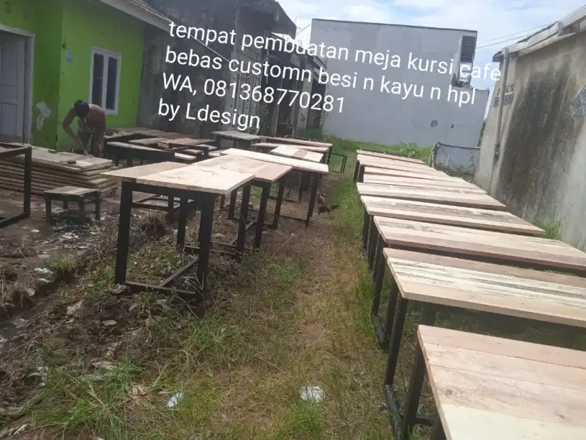 Meja kursi cafe bebas pesan kayu, n besi, n hpl klok pembuatan lasung