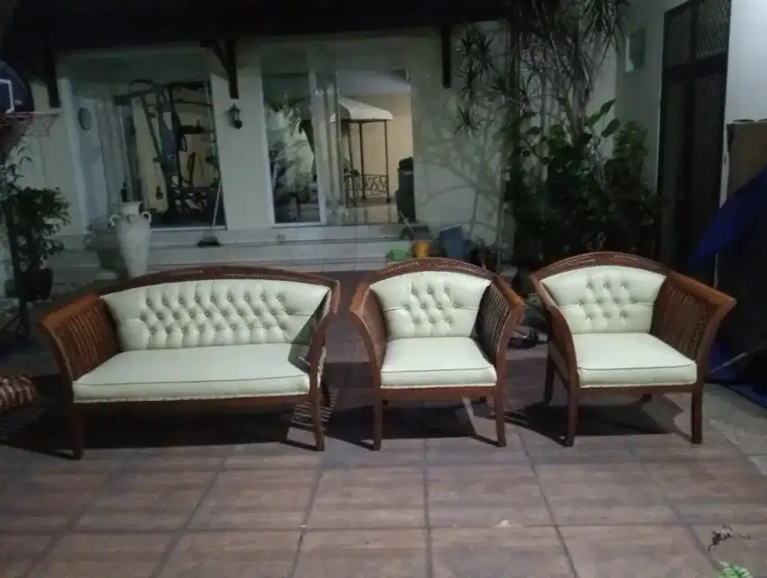 Servis service sofa panggilan Jabodetabek