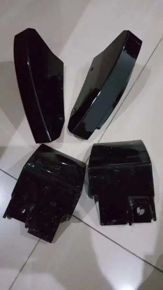 Spoiler moulding pintu Velfire/Alphard  baru thn 2008 s/d 15 Original