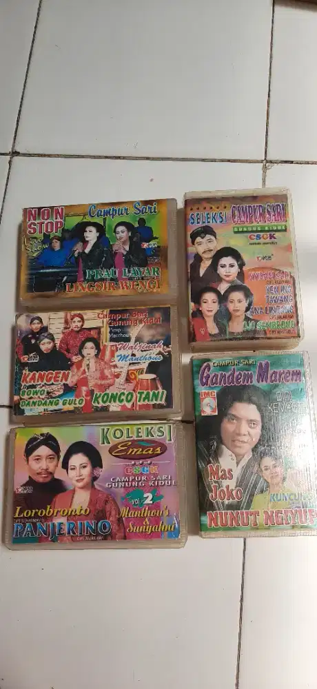 Kaset pita album CAMPUR SARI