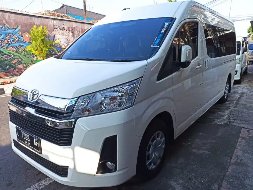 Sewa bus pariwisata surabaya