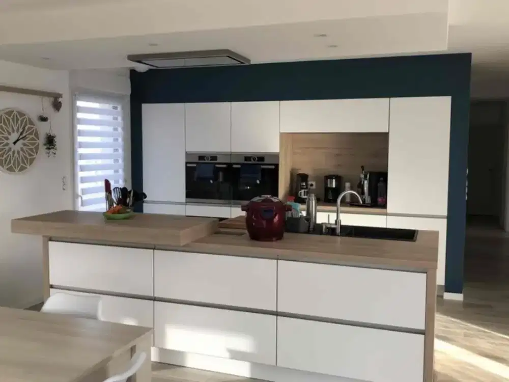 Kitchen set minimalis - meja island