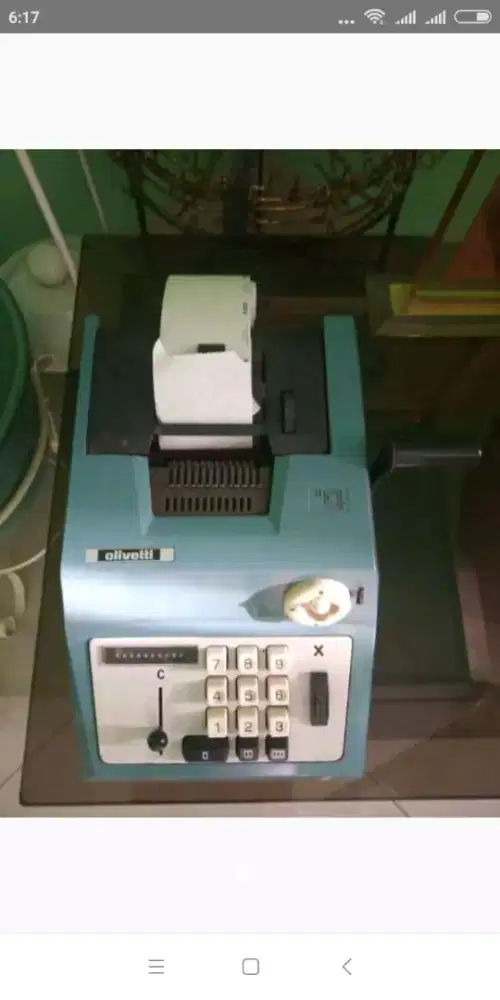 Mesin hitung jadul olivetty Italy. P. 35x24cm