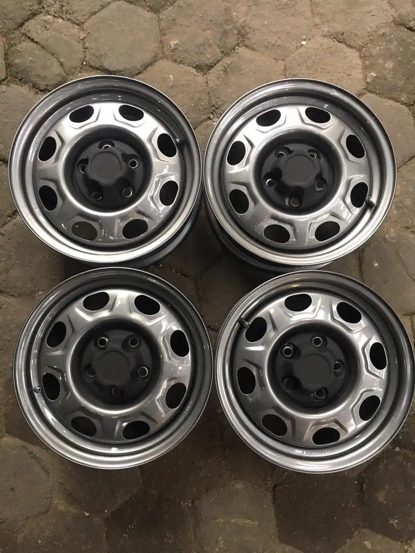 Velg kaleng taruna R15