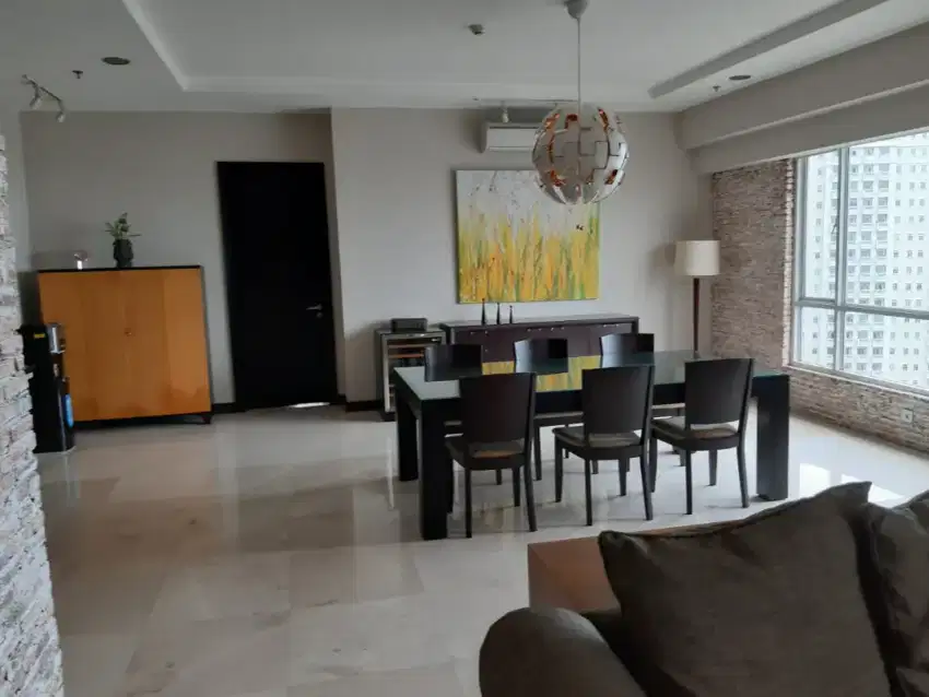 Dijual Apartment Somerset Berlian 4 kamar
