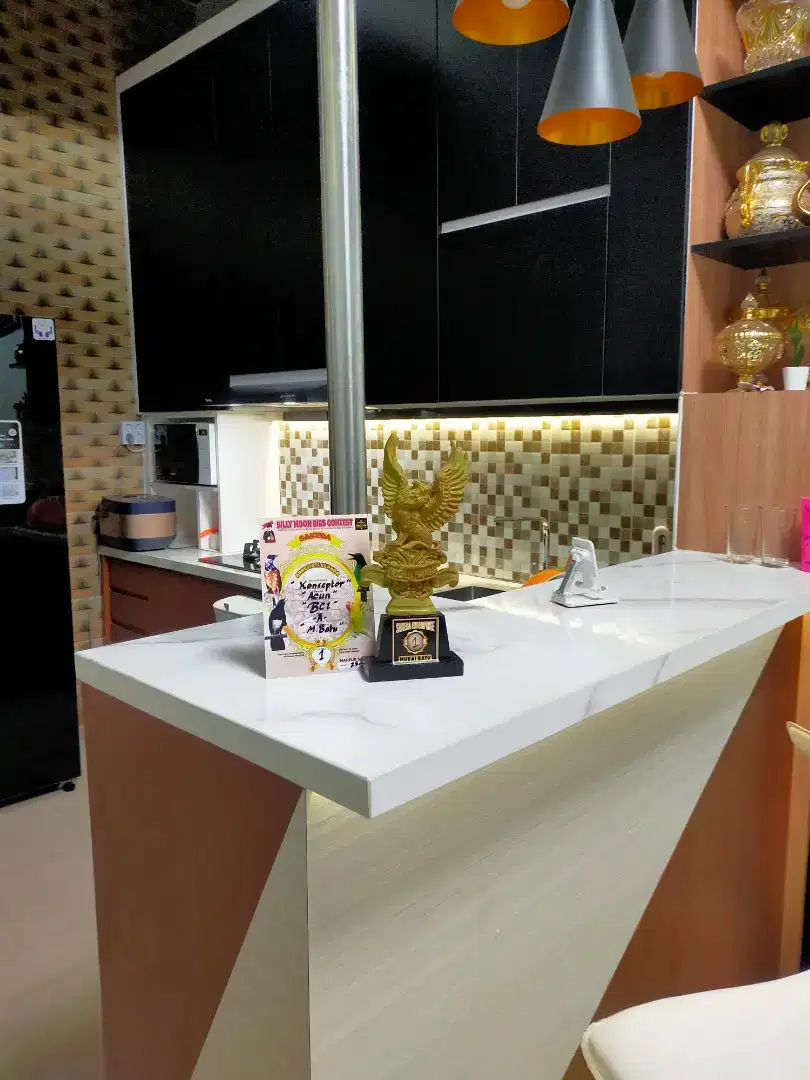 Dipan tempat tidur tingkat kitchen set dan lemari pakaian lemari hias