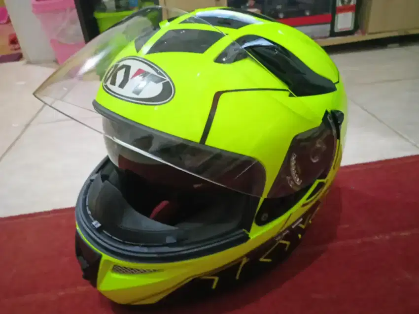 Di jual helm kyt fullface/bt krn jrg di pakai