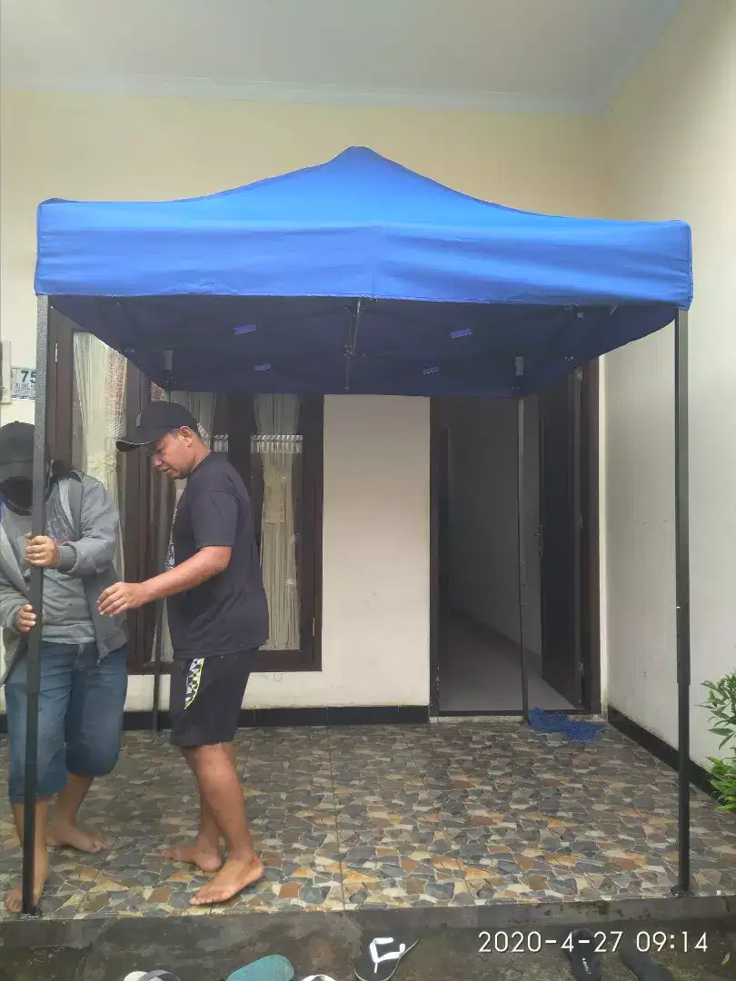 Tenda bazar buat jualan di pinggir jalan