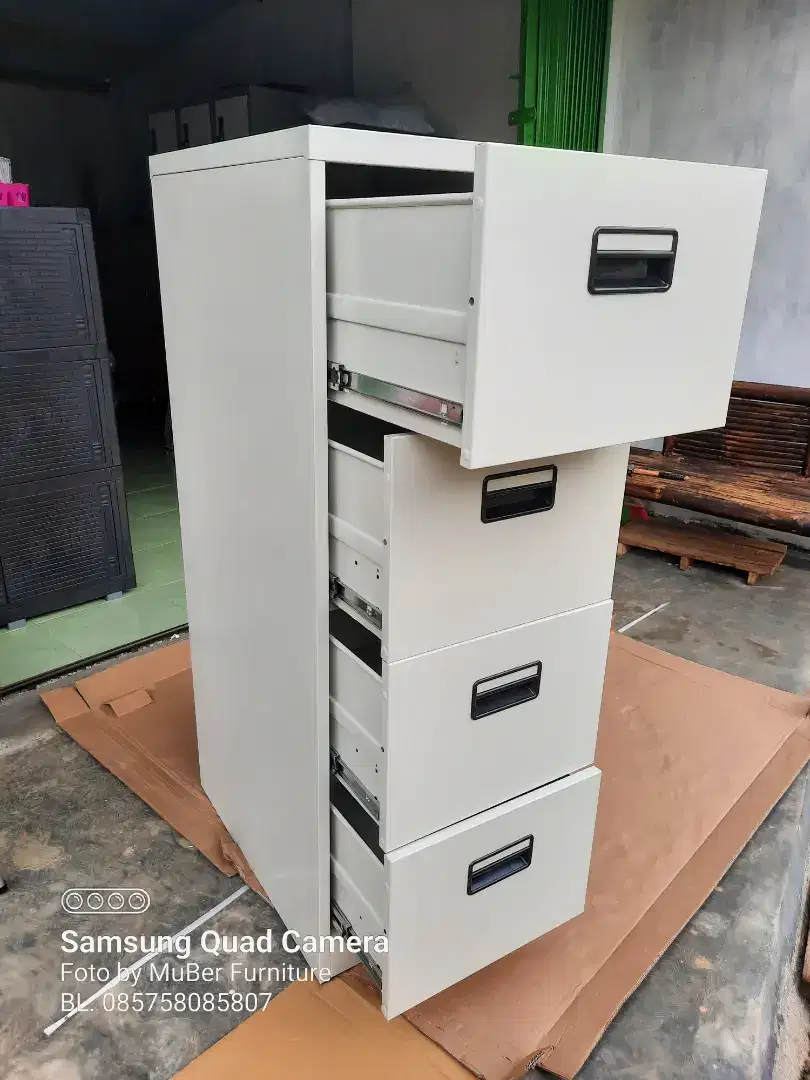 Filing cabinet 4 laci central lock besi(baru)