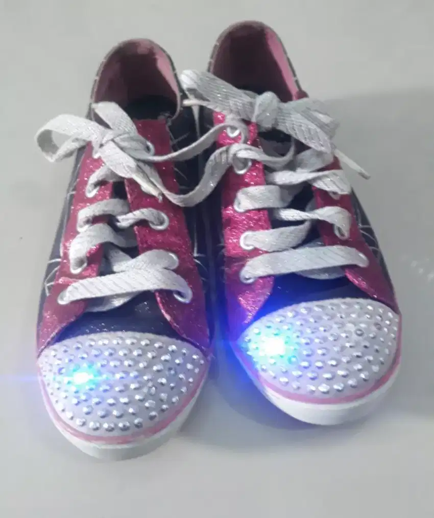 Sepatu anak twinkle toes size 34