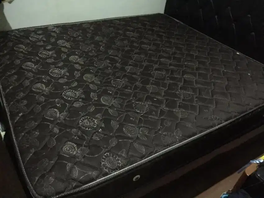 Dibeli Springbed terus