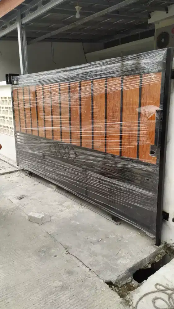 Pagar dorong/lipat/tikung/otomatis