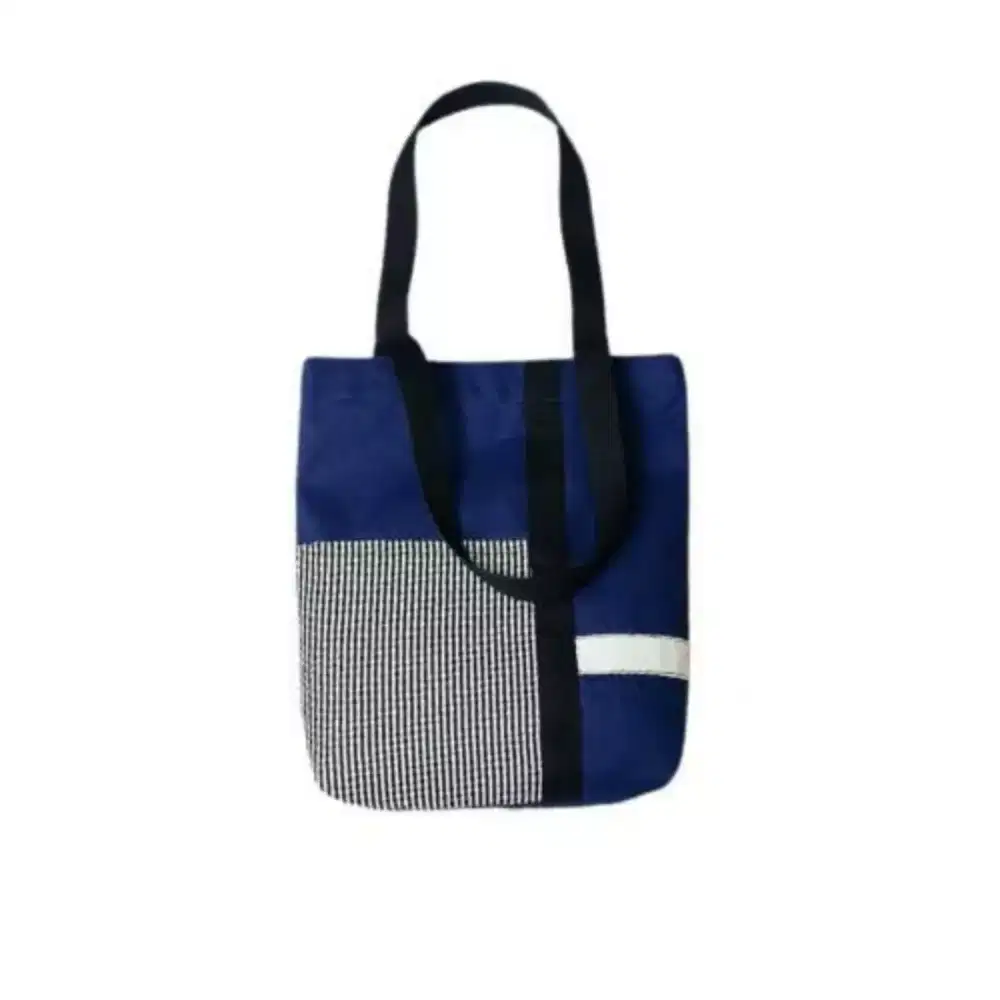 Totebag tas wanita motif karakter doraemon