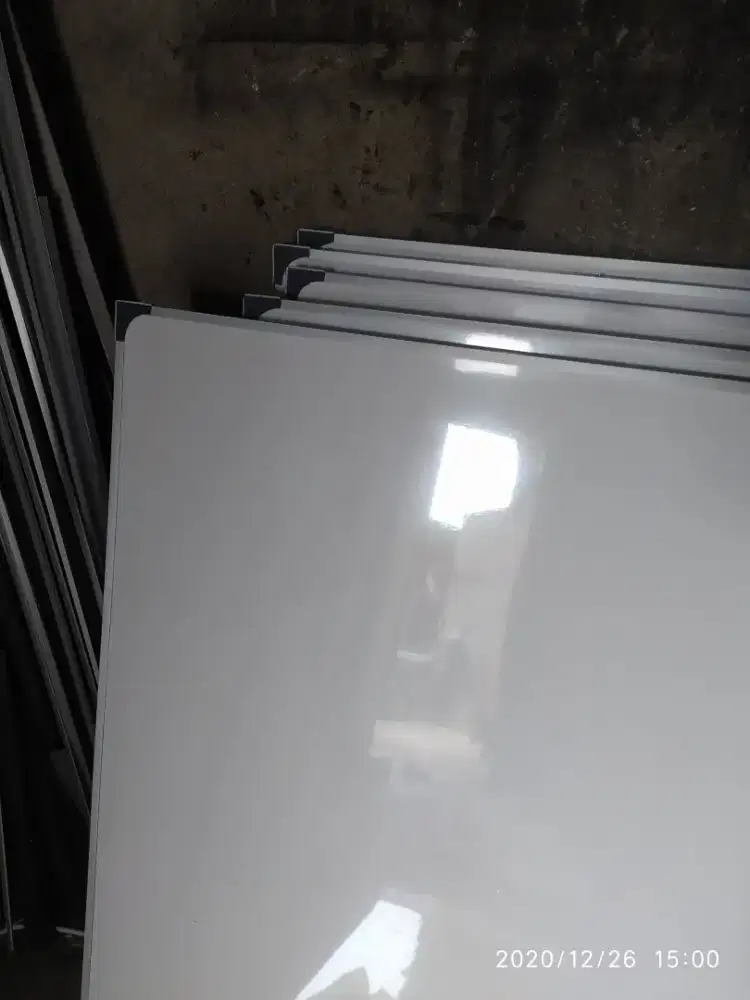 Papan tulis gantung 120x240