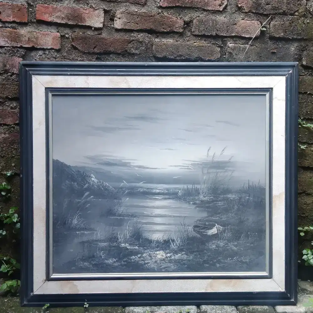 Lukisan kanvas lawas