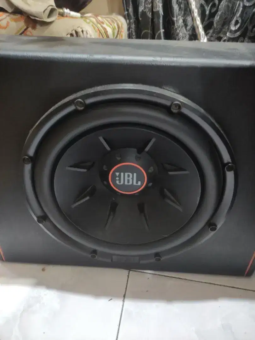 Full JBL Audio Mobil