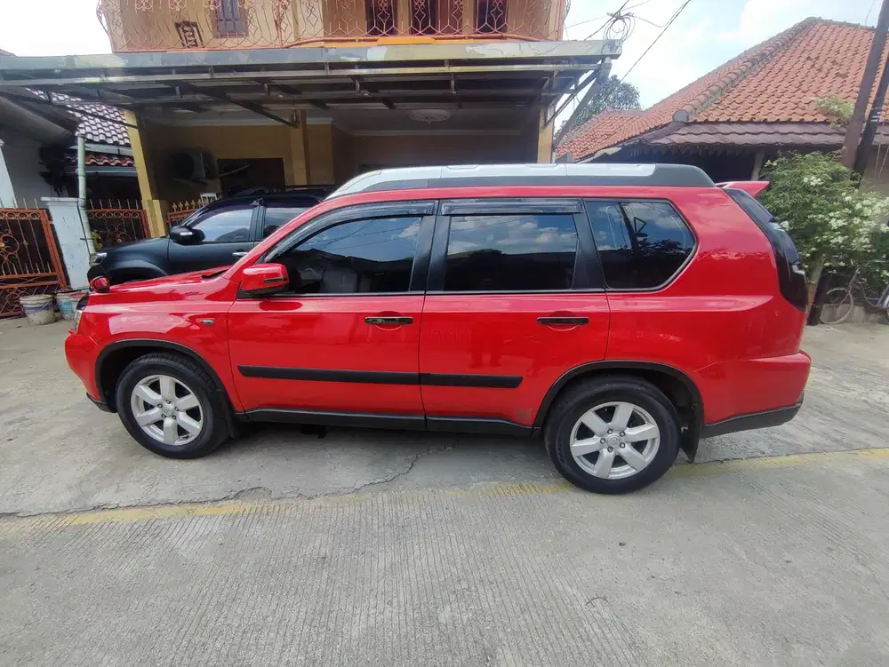 Nissan X-Trail 2009 Bensin