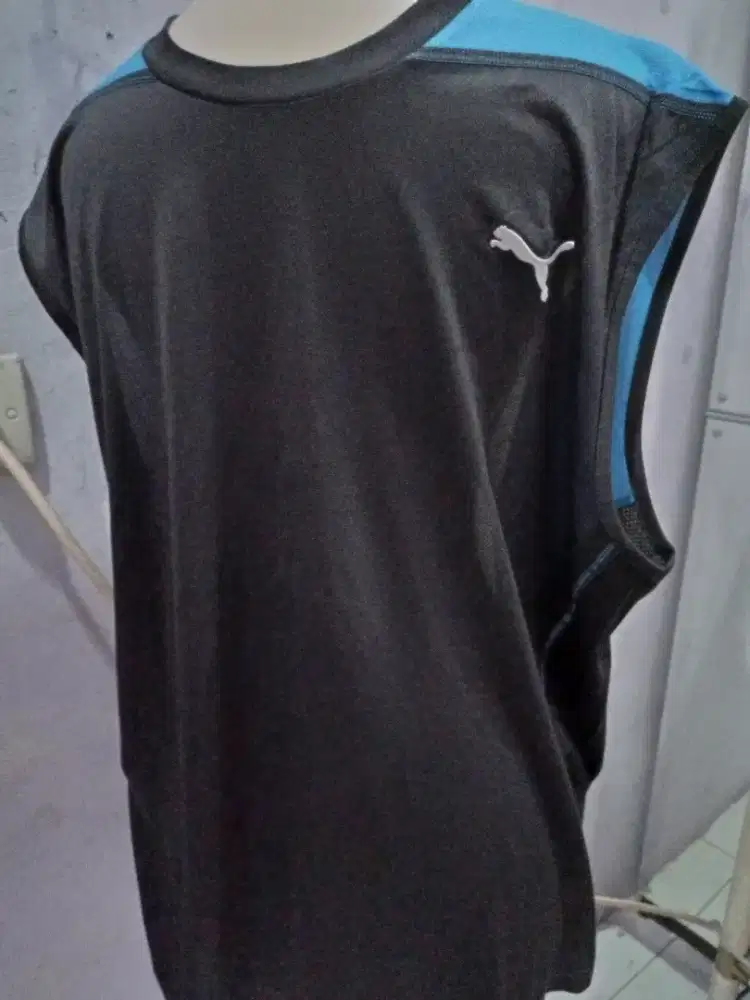 Baju kaos olahraga tanpa lengan laki pria sport gym puma bodybuilder