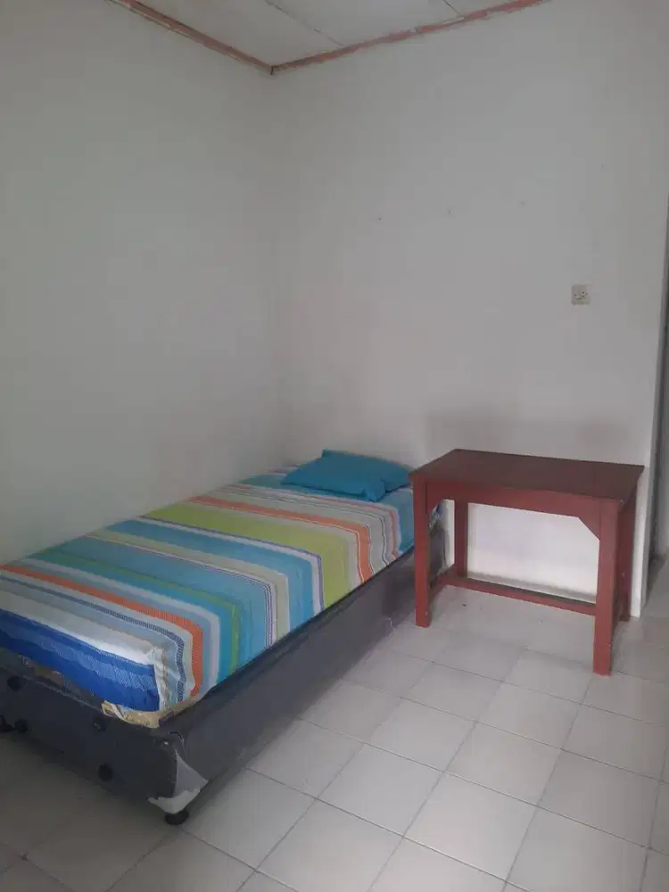 KOS khusus pria pondok harapan margonda (Rp.600rb), Kamar Mandi Dalam