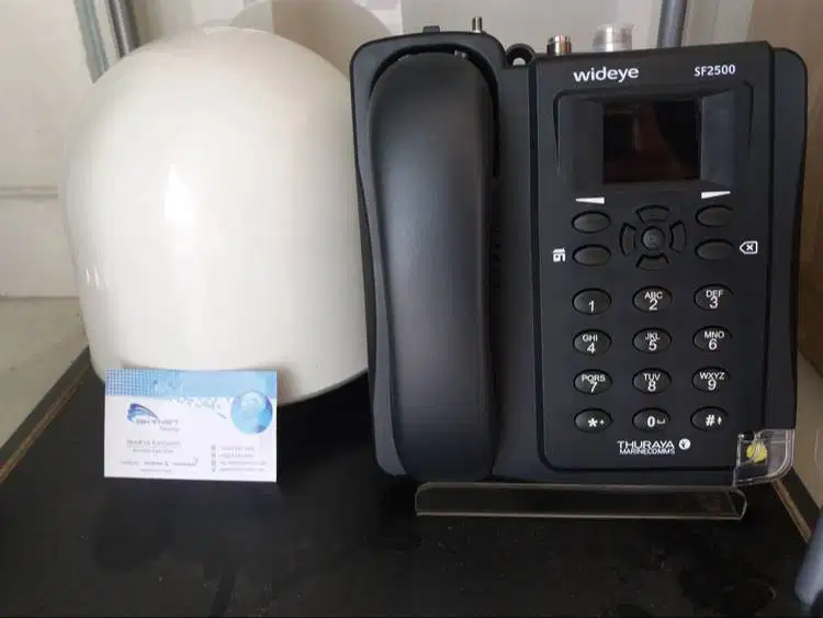 Telepon Satelit Thuraya SeaPhone SF2500