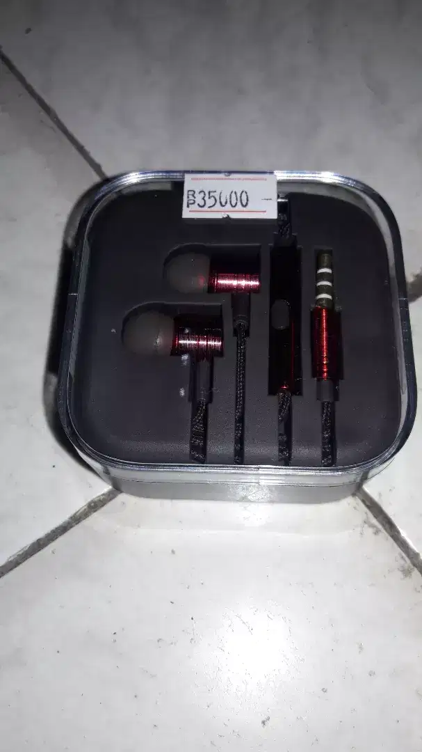 Xiomi headset piston